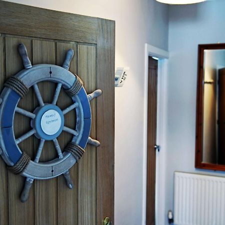 Mermaid Apartment - Sea Front Apartment With Views Saundersfoot Esterno foto