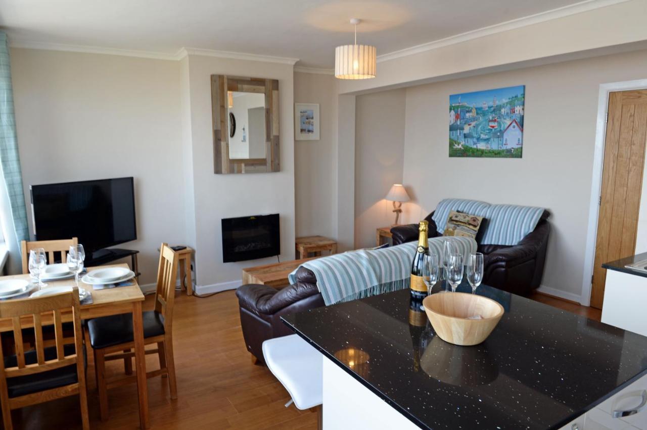Mermaid Apartment - Sea Front Apartment With Views Saundersfoot Esterno foto